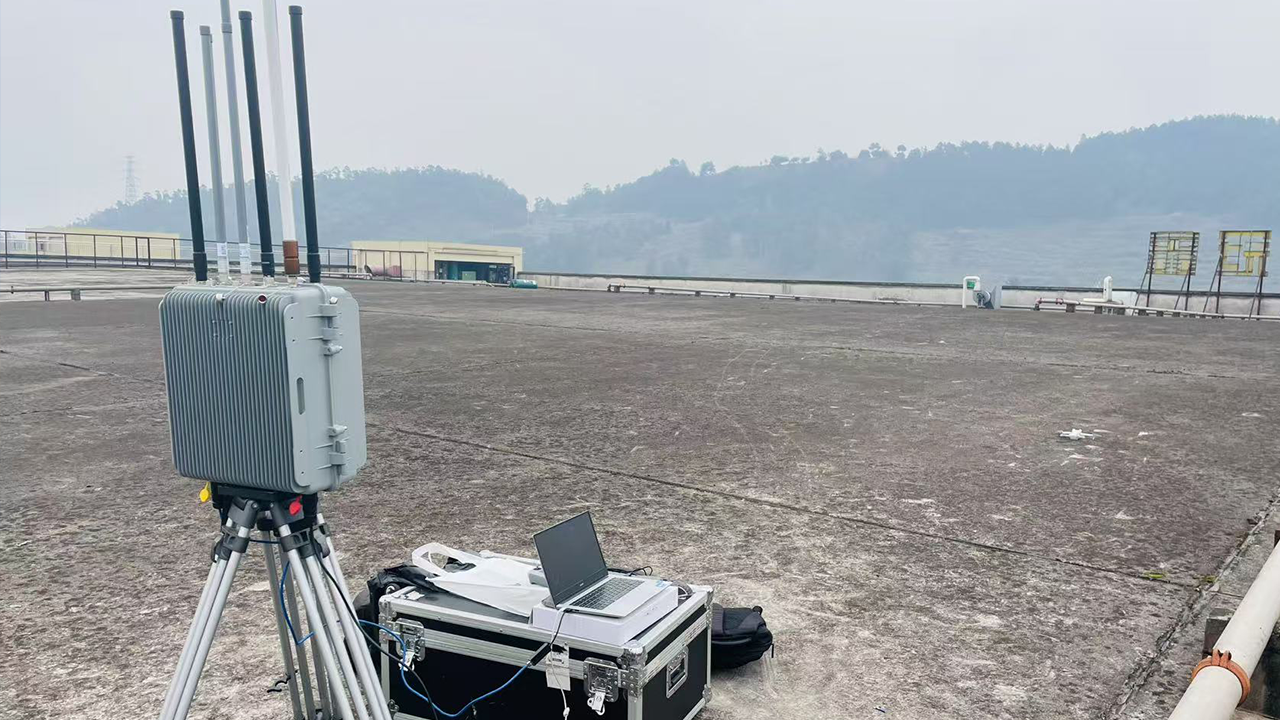 無人機干擾觀測器